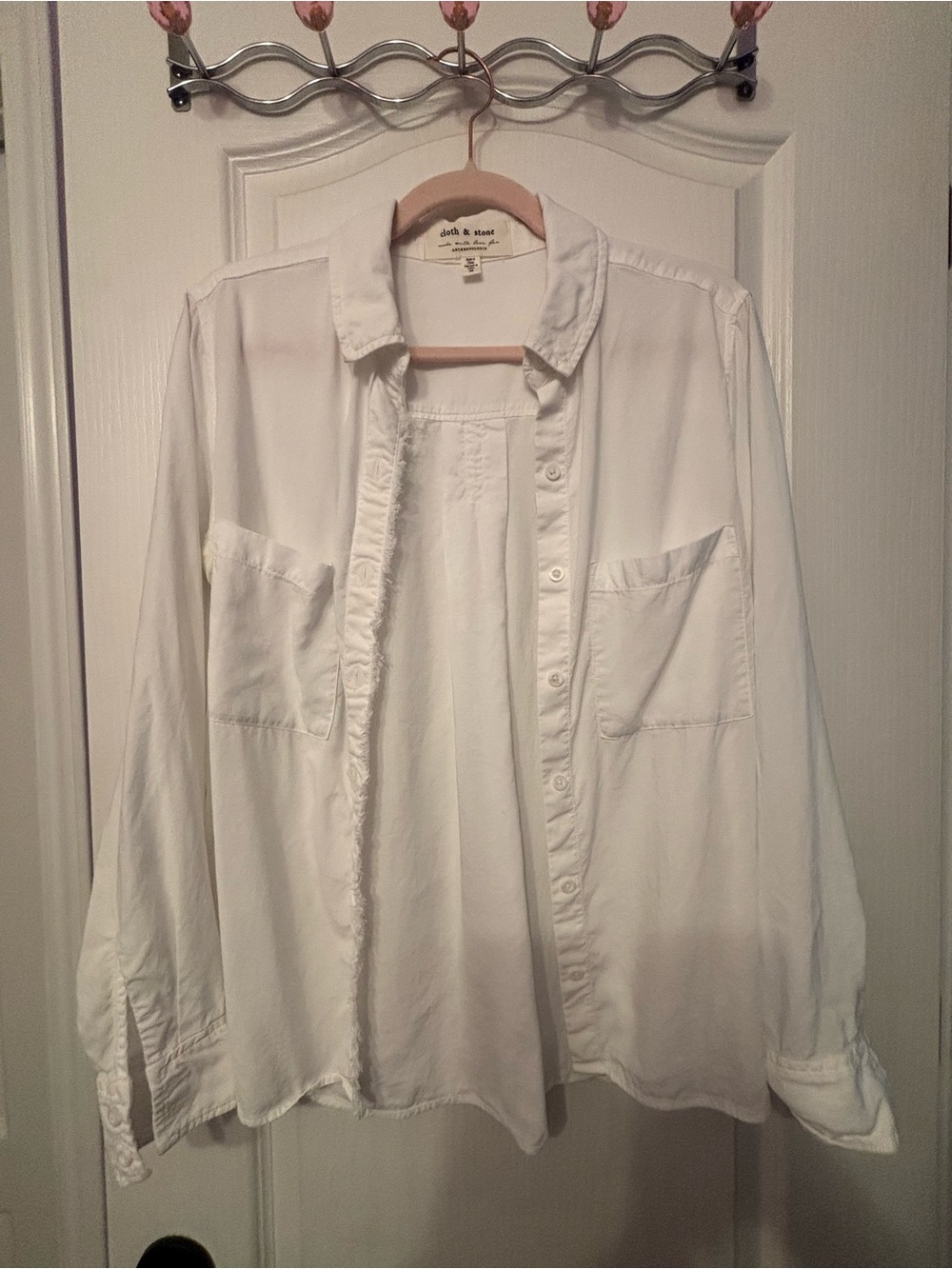 Cloth and Stone Anthropologie white button up long sleeve shirt